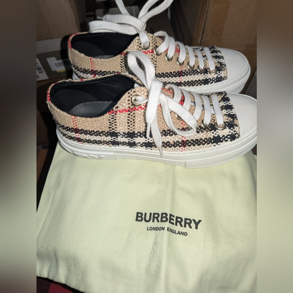 BURBERRY TWEED JACK LOW TOP SNEAKERS IN BEIGE - Picture 4 of 8